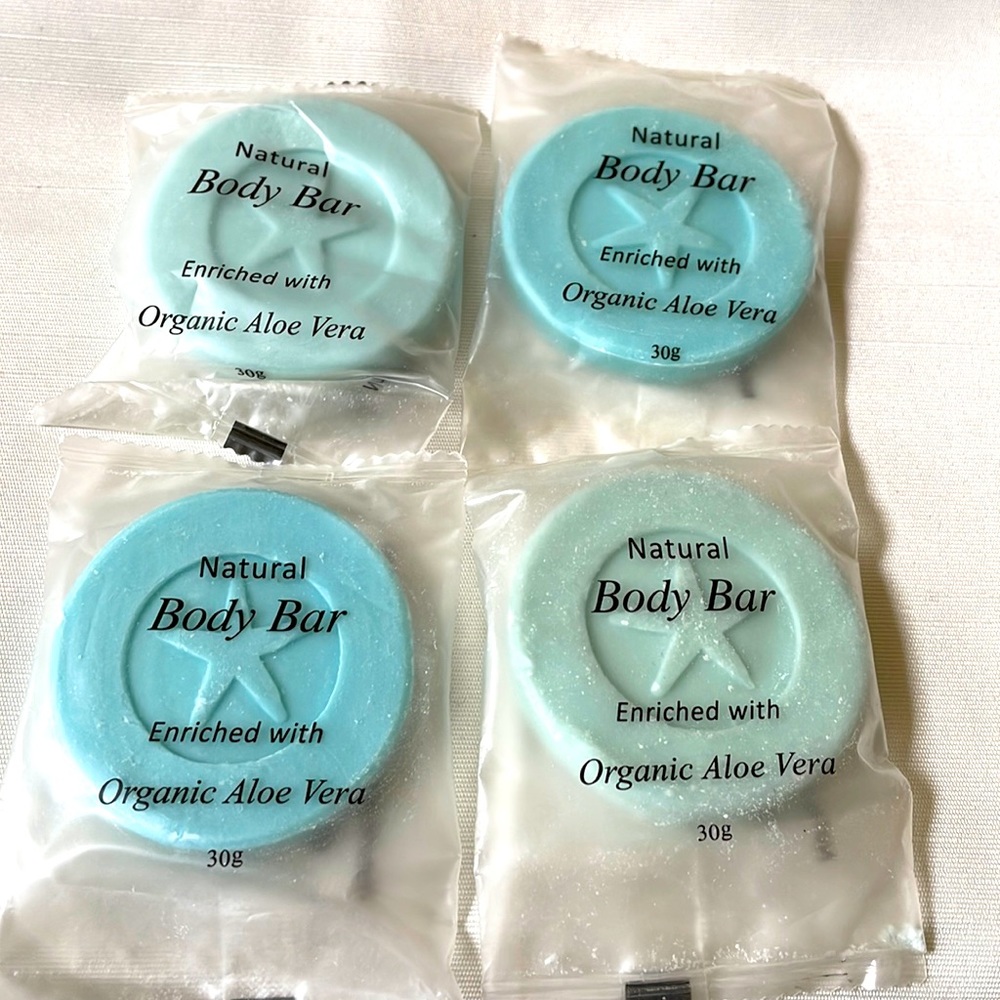 NWT organic natural body bar enriched with organic aloe Vera set of 4 blue